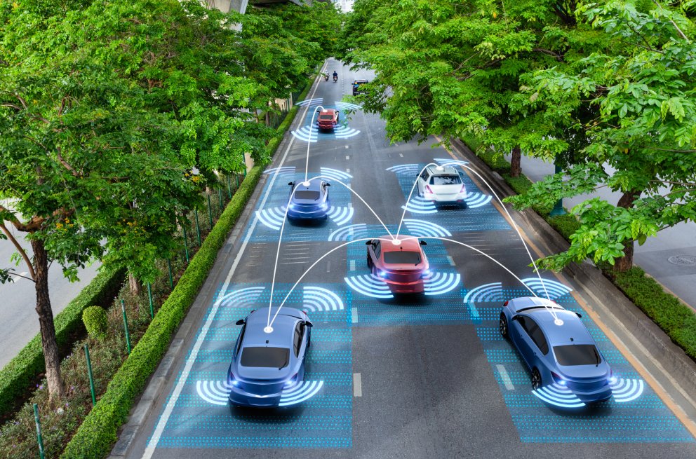 Intelligente Autos mit automatischem Sensor für umweltfreundliches Fahren und drahtloser Verbindung